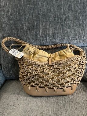INTERNATIONAL CONCEPT Woven Chain-Detail Shoulder Bag in Tan